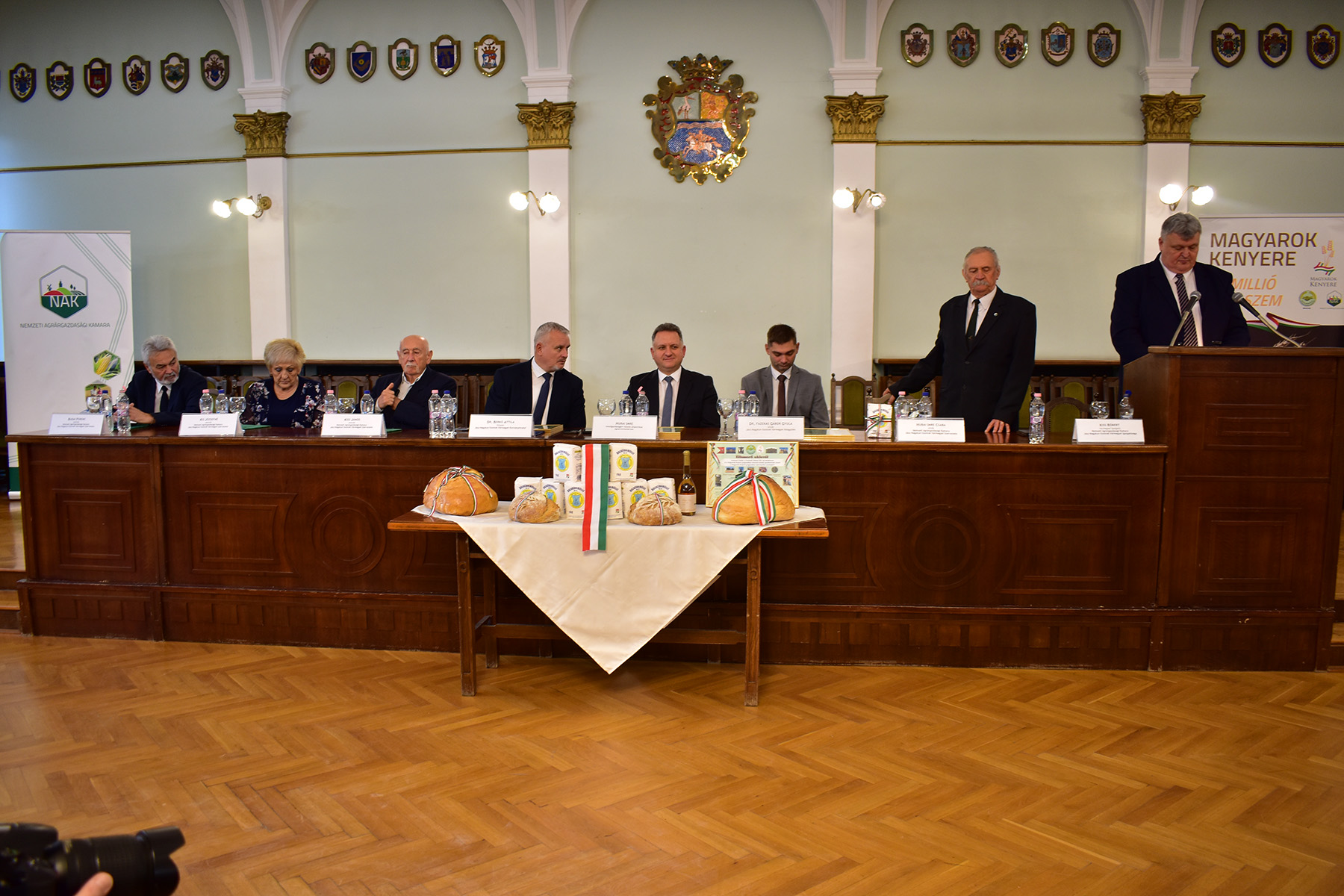 A vármegyeházán tartották az adományozó ünnepséget